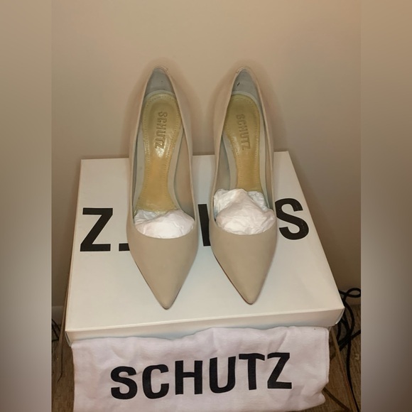 SCHULTZ Shoes Color Beige Sz 8 - Picture 8 of 10